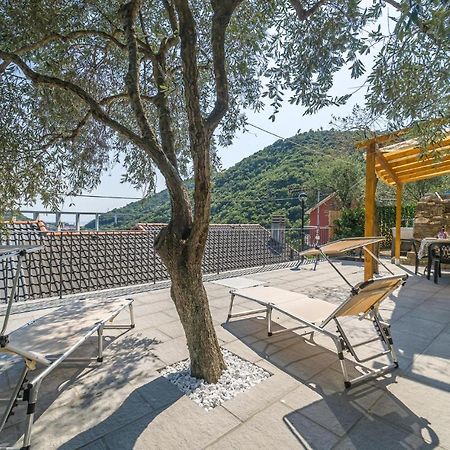 Amazing Home In Avegno With House Sea View 외부 사진